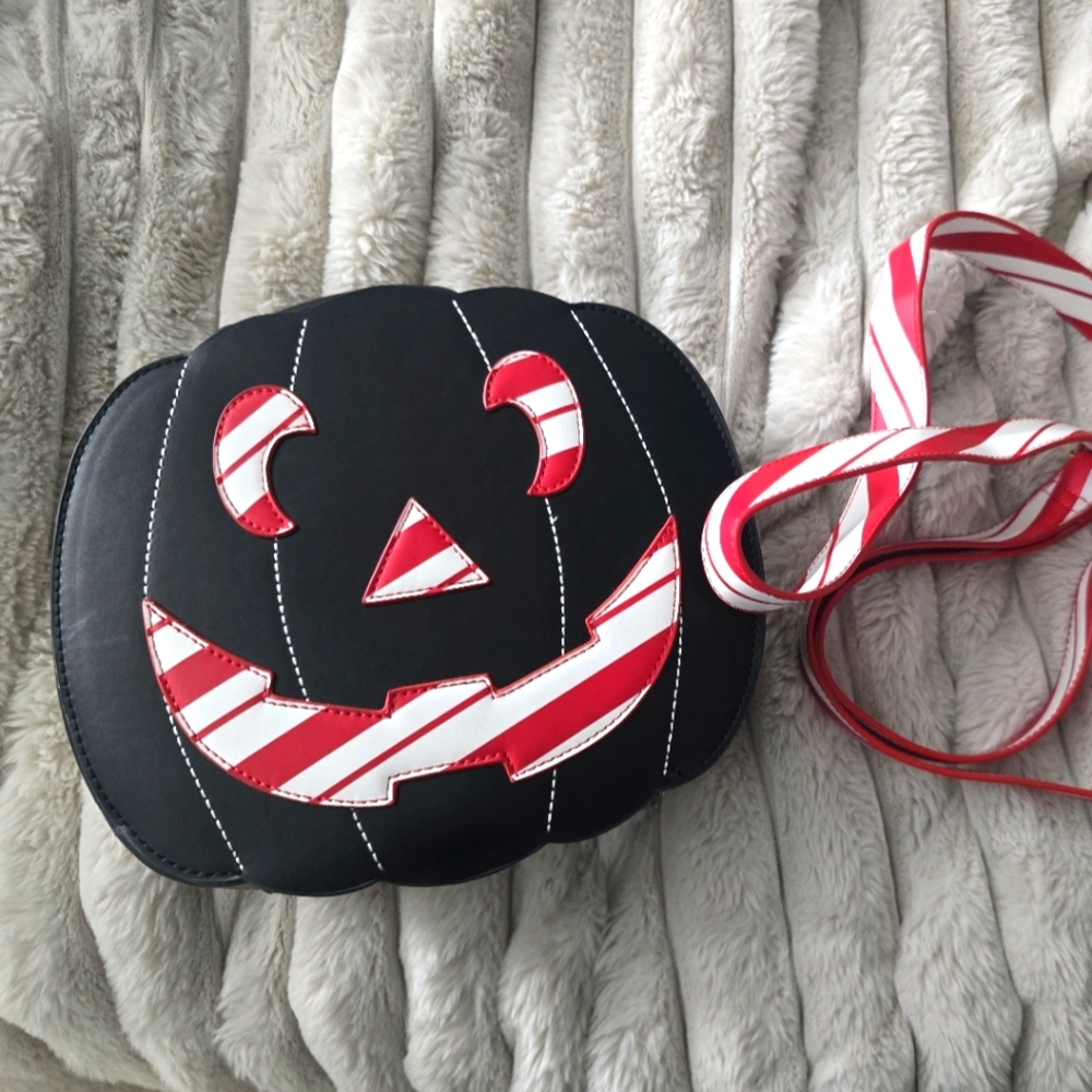 Backstitch bruja striped bag or backpack